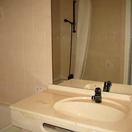 Bellevue De Tradition Familiale ホテル モルサンス