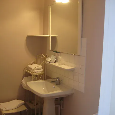 Bellevue De Tradition Familiale 2* Морсан