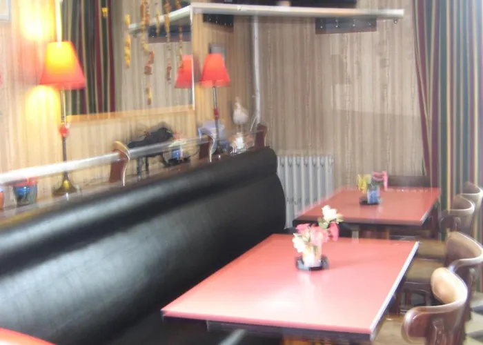 Hotel Bellevue De Tradition Familiale Morcenx