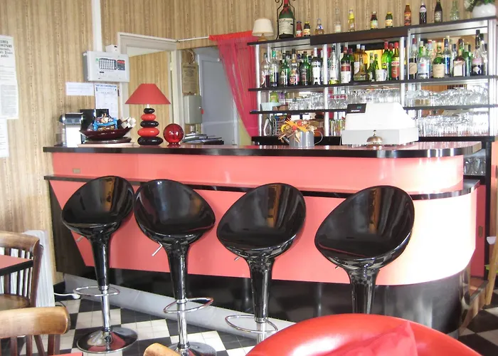 Hotel Bellevue De Tradition Familiale Morcenx