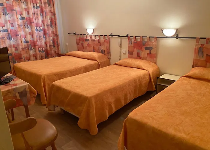 Bellevue De Tradition Familiale Morcenx