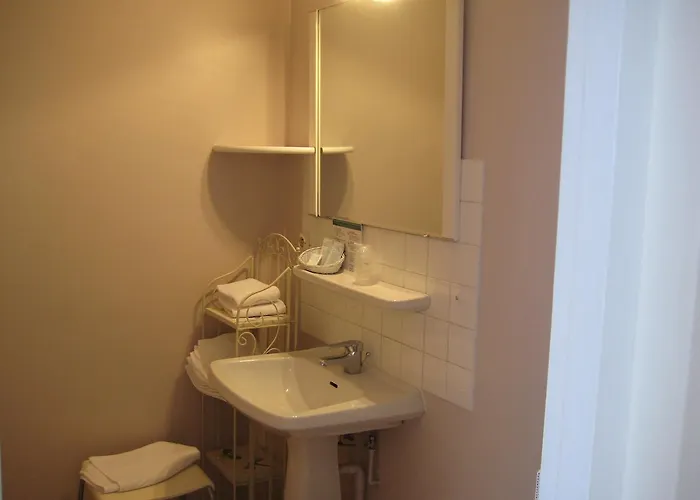 Bellevue De Tradition Familiale 2* Морсан