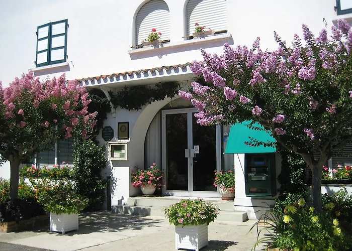 Отель Bellevue De Tradition Familiale 2*